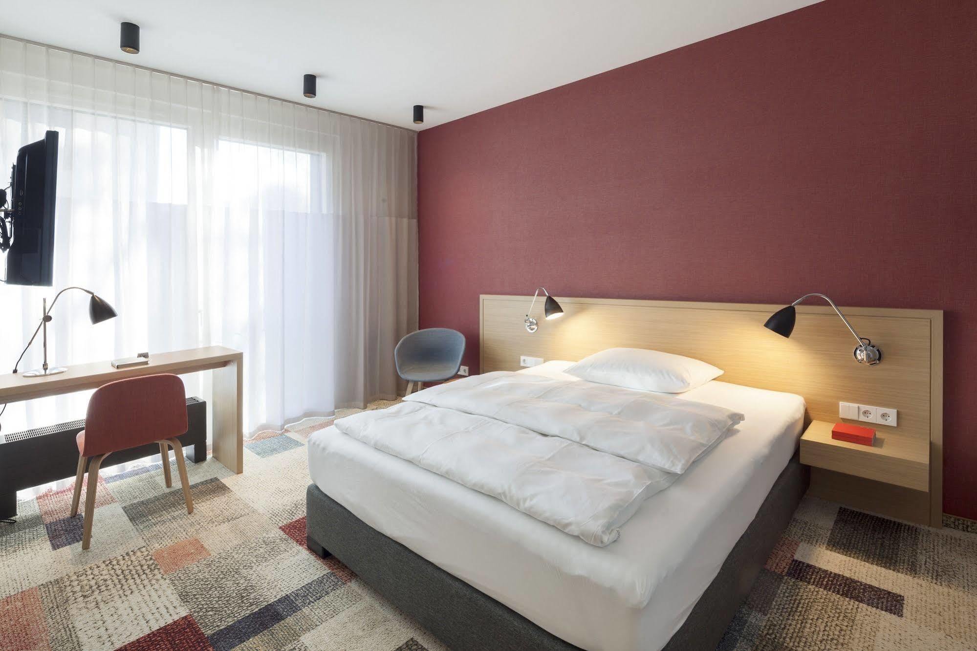 Hotel Schwanen Köngen Kültér fotó