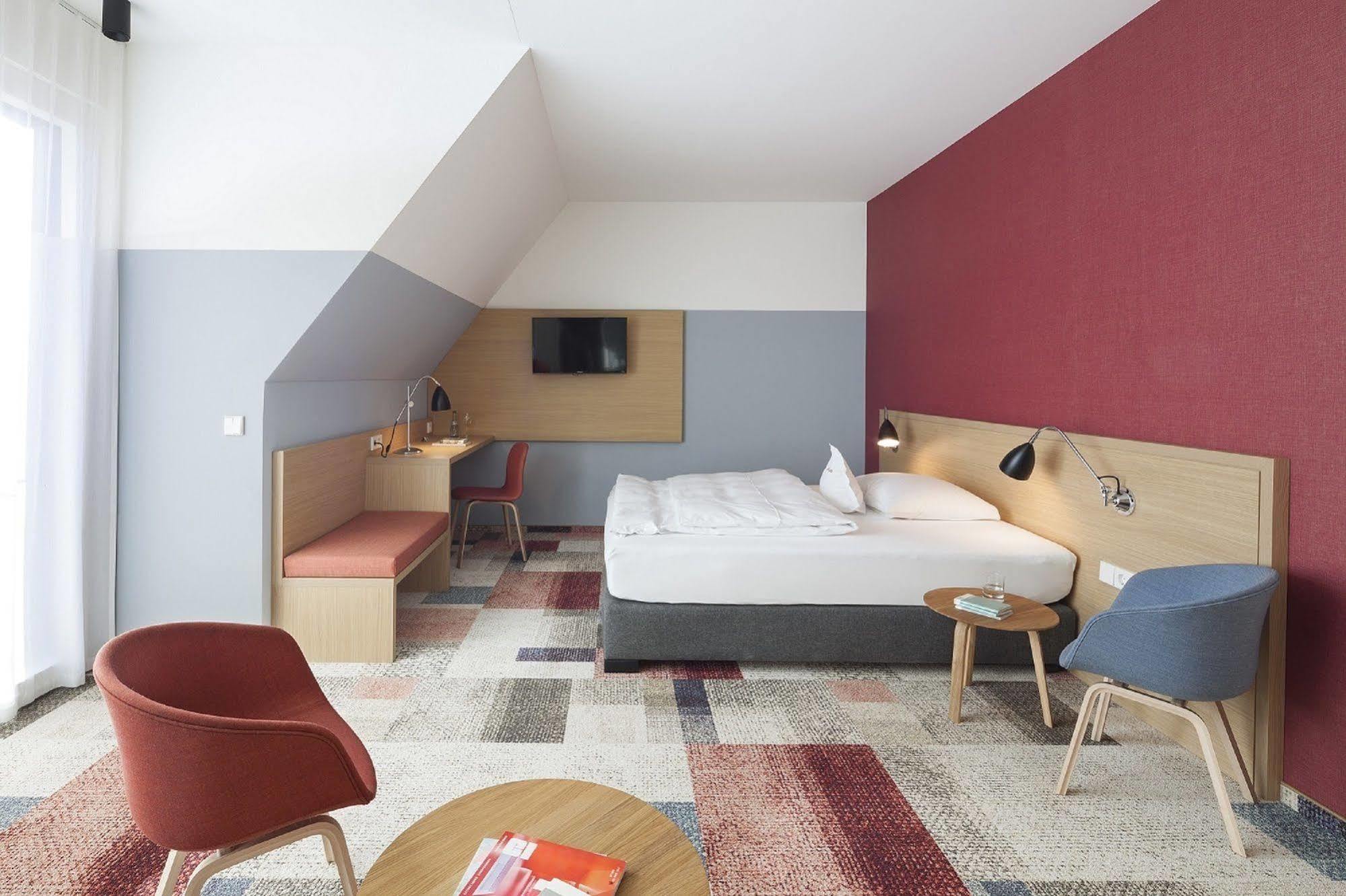 Hotel Schwanen Köngen Kültér fotó